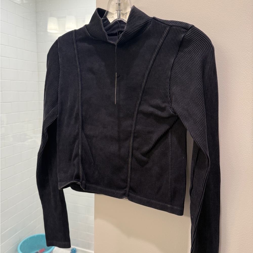 Elegant Black Ribbed Women's top